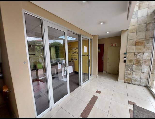 395M² OFFICE TO LET IN GREENSTONE HILL